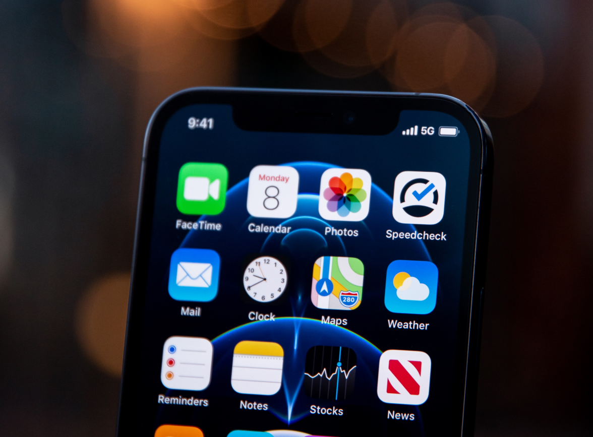 遂宁苹果手机维修分享为什么 iPhone 12 在冬季会自动关机 